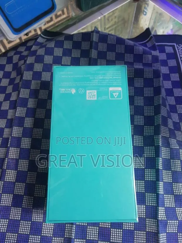 New Huawei Honor 8C 64 GB Blue · Photo 1