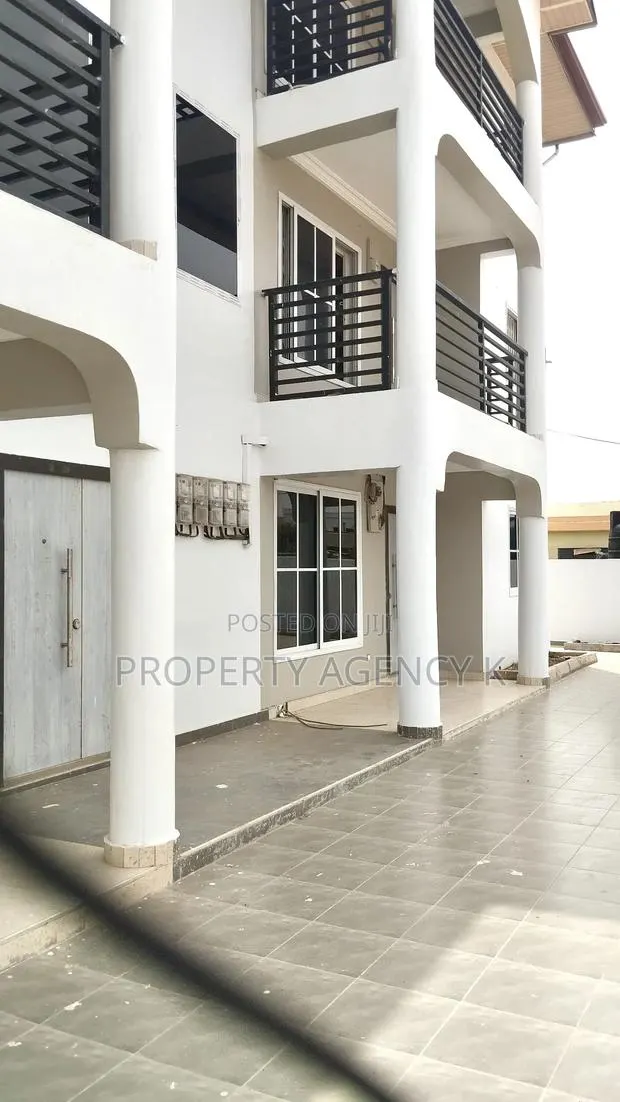 3bdrm Apartment in Kfs, Weija for rent · Photo 1
