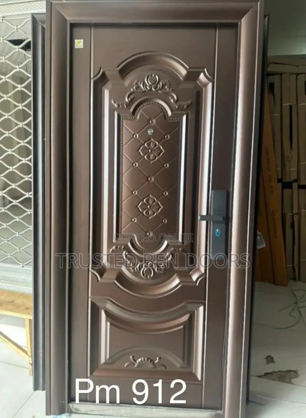 Paladin Single Security Turkey Door With Locks and Keys · Photo 1