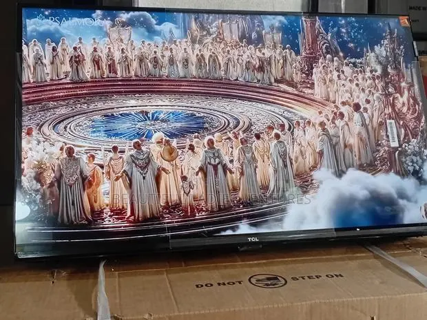 TCL 32” Smart Entertainment Screen · Photo 1