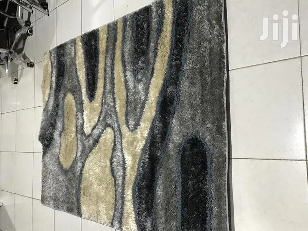 Living Room Mat · Photo 1