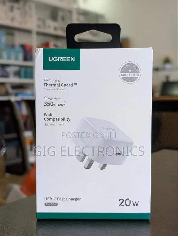 UGREEN 20W Type-C GaN Fast Charging Adapter UK (White) · Photo 1