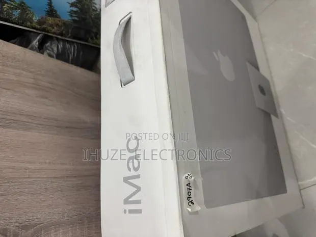 New Desktop Computer Apple iMac M4 16GB Apple M4 SSD 256GB · Photo 1