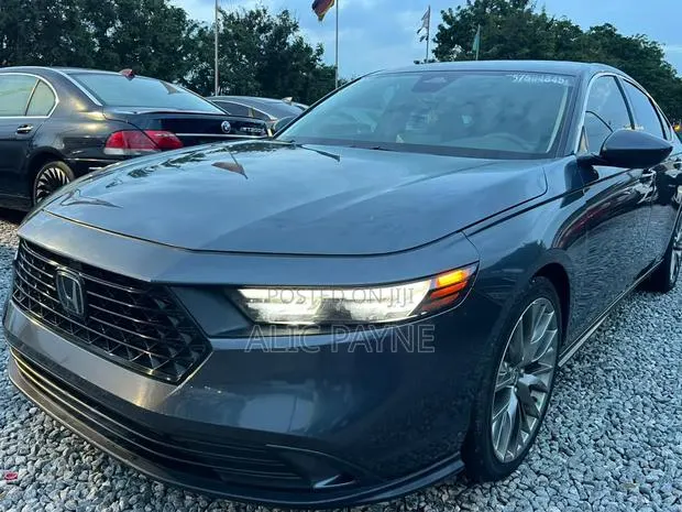 Honda Accord 2024 Gray · Photo 1