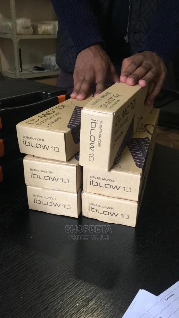 Iblow 10 Alscan Breathalyzer · Photo 3