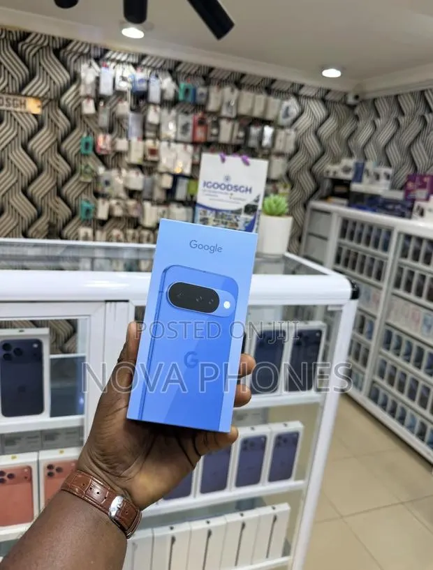 New Google Pixel 10 256 GB Blue · Photo 1
