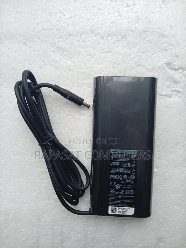 Dell 19.5v 6.67a 130w Small Pin · Photo 1