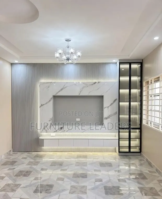 TV Wall Unit · Photo 1