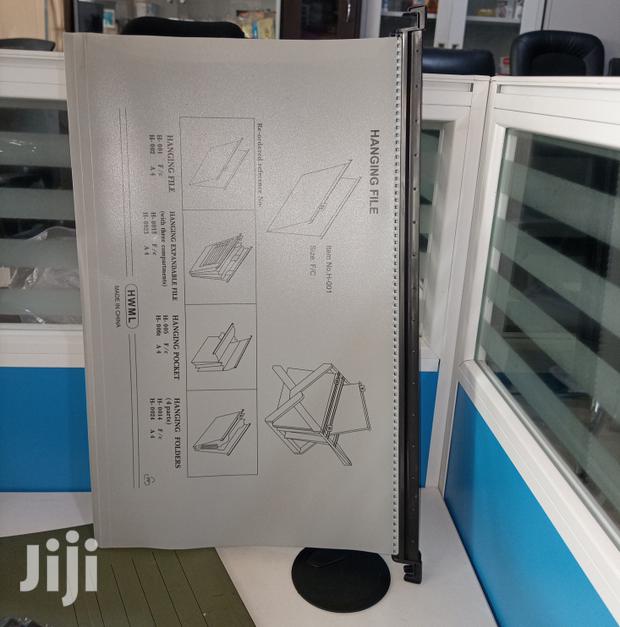 Plastic Suspension File · Photo 1