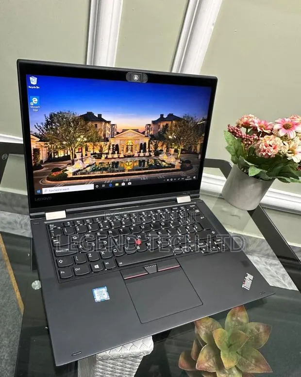 Laptop Lenovo ThinkPad Yoga 370 8GB Intel Core i5 SSD 256GB · Photo 1