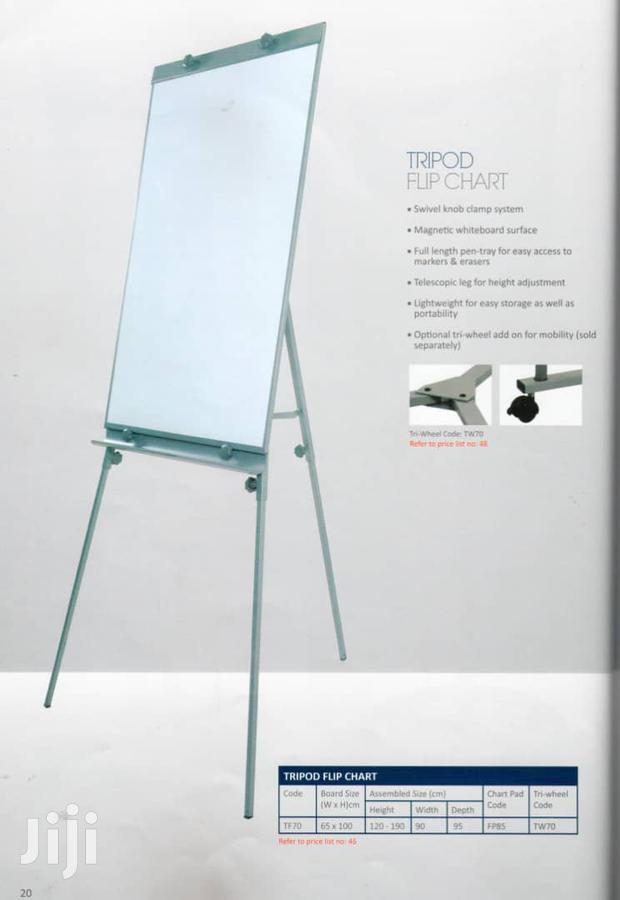 Flip Chart Stand · Photo 1
