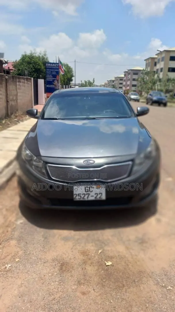 Kia Optima EX Turbo Sedan (2.0L 6cyl 6A) 2012 Gray · Photo 1