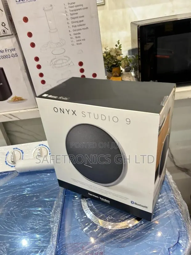 Just Approved Harman Kardon Onyx Studio 9 Electric Bluetooth Speaker · Photo 1
