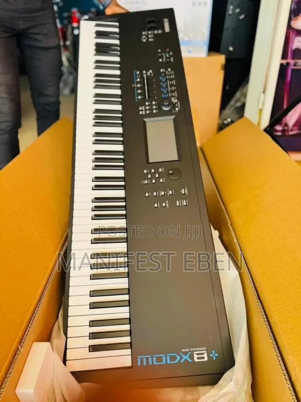 Yamaha MOD X Plus Keyboard · Photo 1
