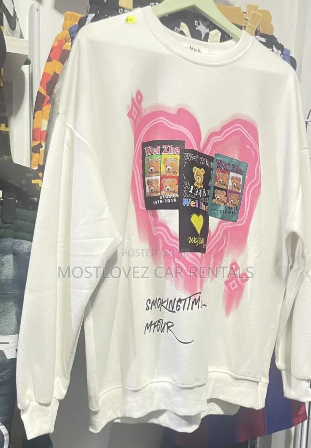 Sweatshirt For Sale In Labadi · Photo 1