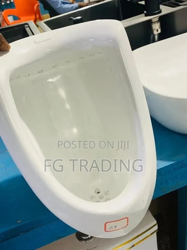 Male Urinal Pot - Urinal Bowl - Urinals · Photo 1