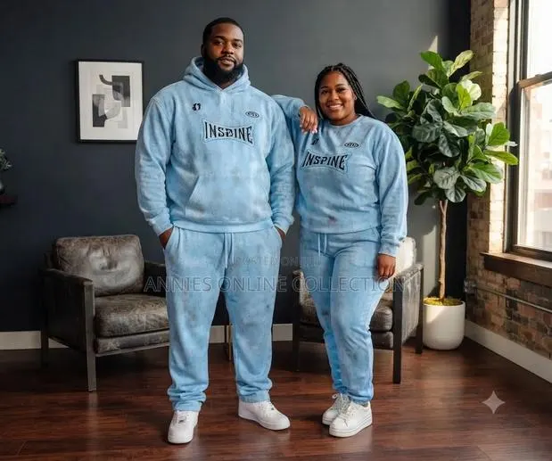 Classic Unisex Hoodie Tracksuits Thick Fabric · Photo 1