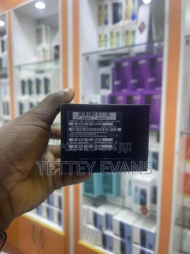 Samsung Galaxy Watch Ultra · Photo 2