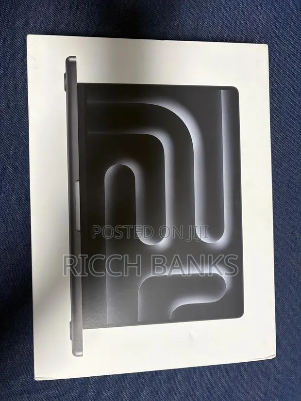 New Laptop Apple MacBook Pro 2026 M5 Pro 24GB Apple M5 Pro SSD 1T · Photo 1