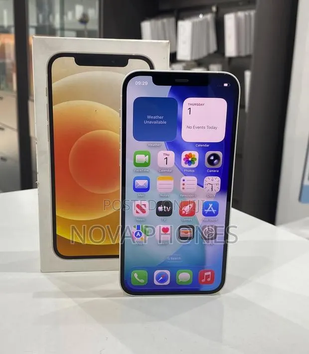 New Apple iPhone 12 128 GB White · Photo 1