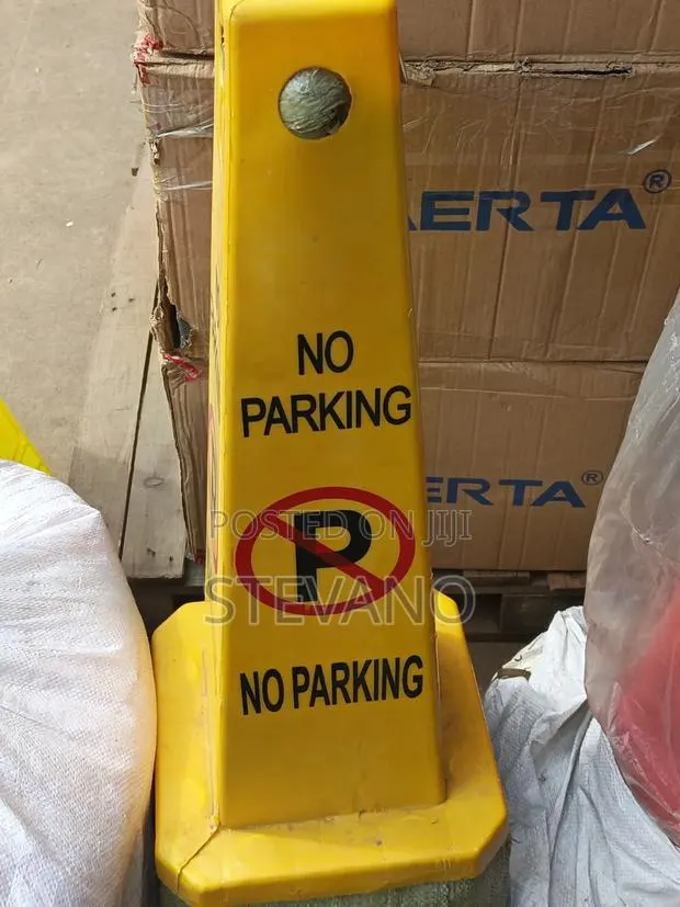 No Parking · Photo 1