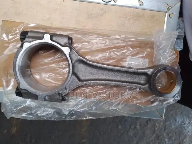 Toyota Hiace or Hilux Manual Engine Connecting Rod · Photo 1
