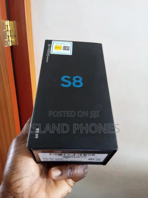 New Samsung Galaxy S8 64 GB Blue · Photo 1