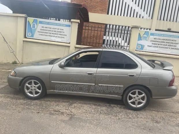 Nissan Sentra 2004 Silver · Photo 1
