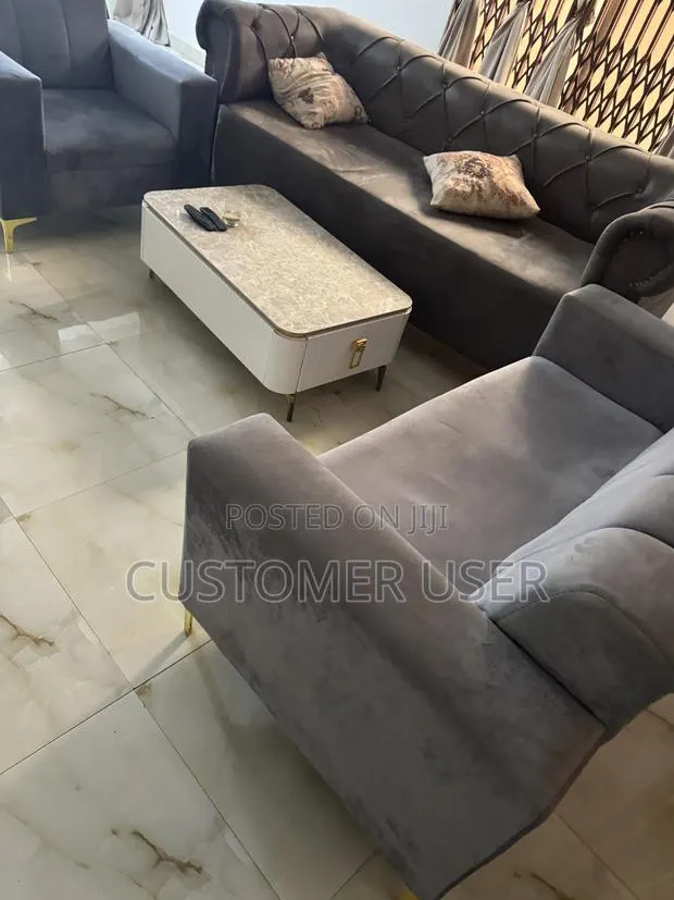 Furniture (Sofa) · Photo 1