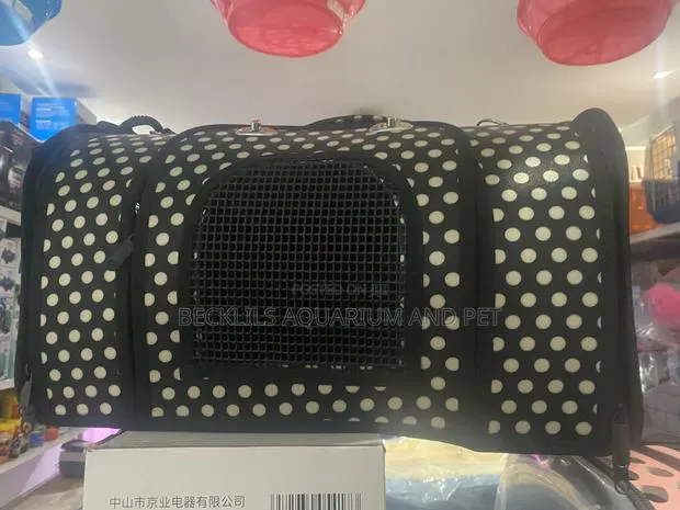Large Quality Dog Carrier · Photo 1