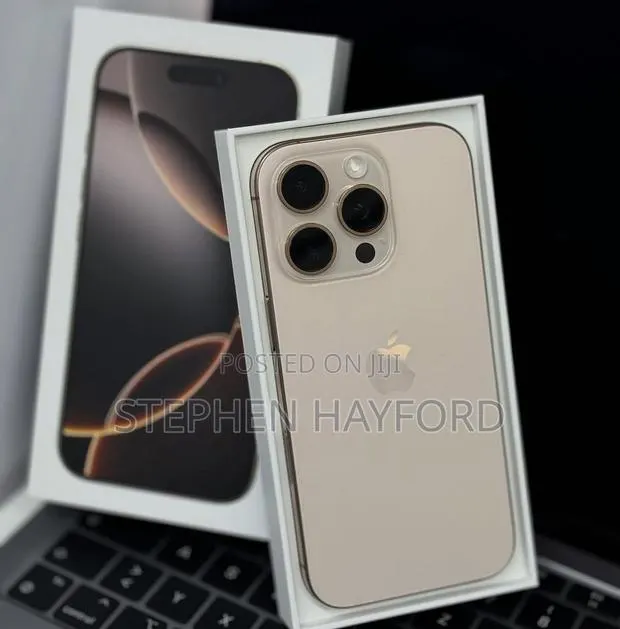 Apple iPhone 16 Pro Max 256 GB Gold · Photo 1