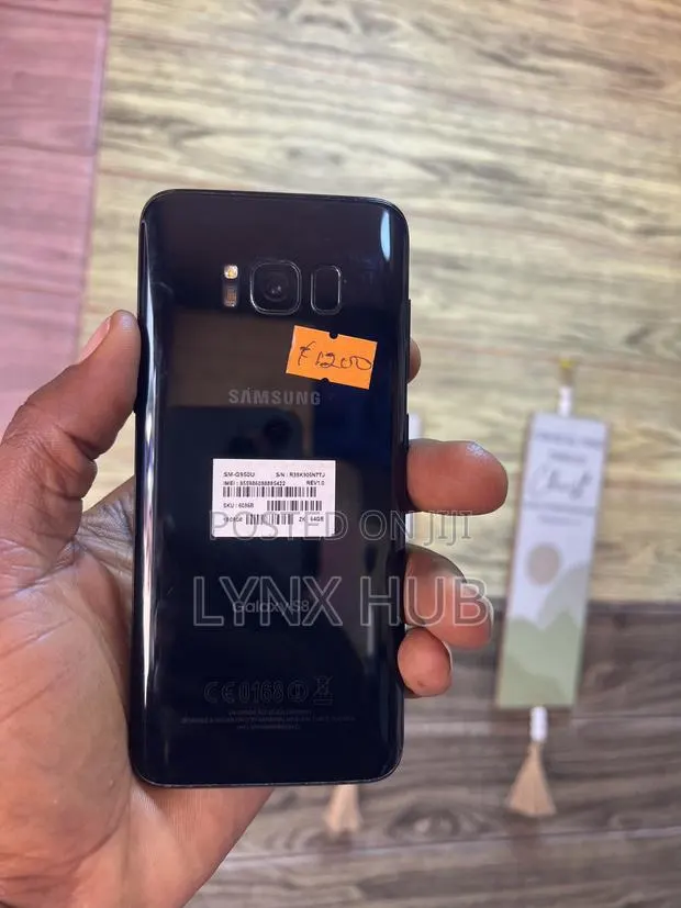 Samsung Galaxy S8 64 GB Black · Photo 1