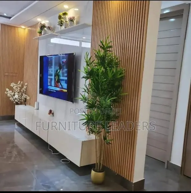TV Wall Unit · Photo 1