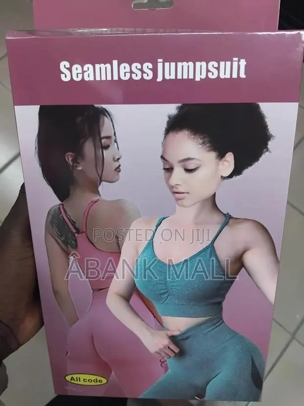 Yoga Outfit/Jumpsuit · Photo 1