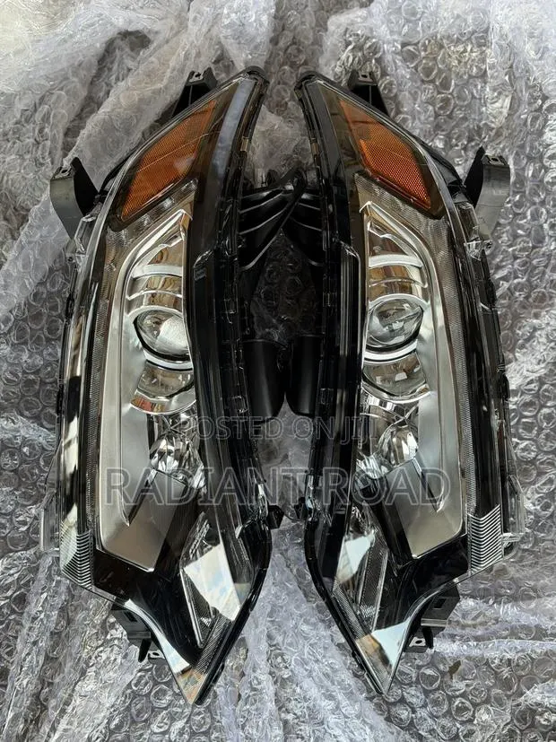 Mitsubishi Outlander 2017 2018 2019 Headlight · Photo 1