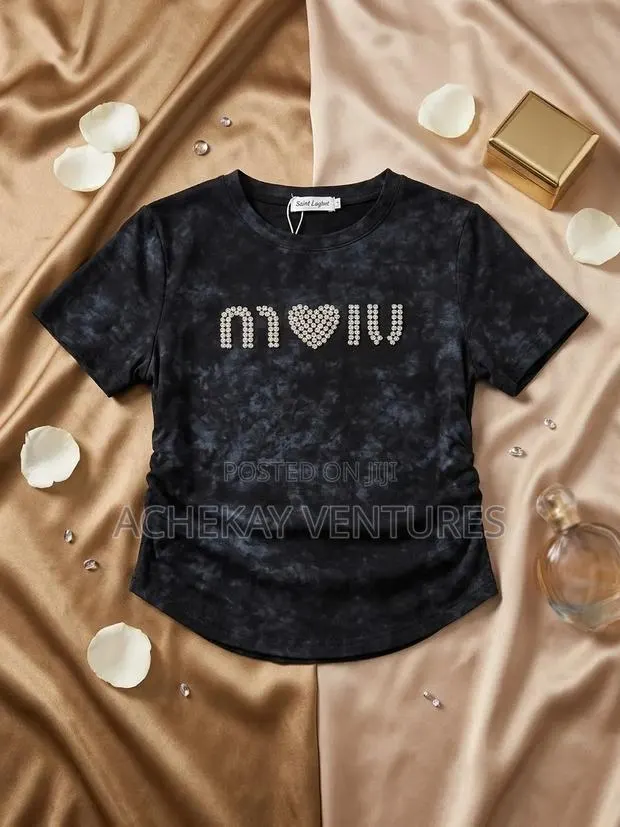 Luxury Ladies Tops · Photo 1