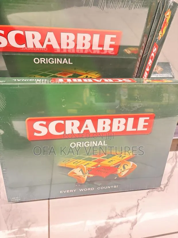 Original Scrabble Board Game · Photo 1