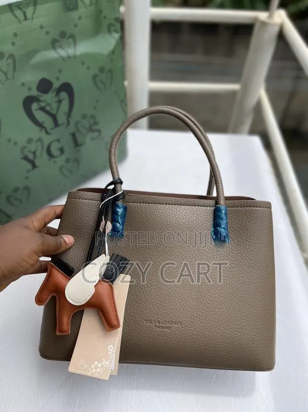 Dressing Bag · Photo 1