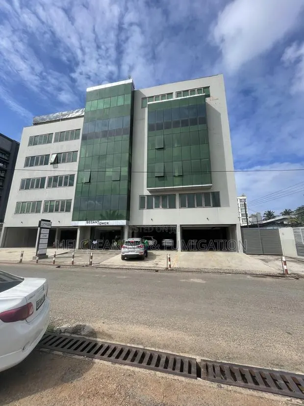Commercial Cleaning · Photo 1