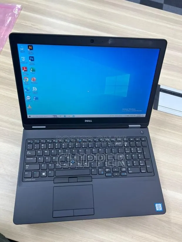 Laptop Dell Latitude E5570 8GB Intel Core i5 HDD 500GB · Photo 1