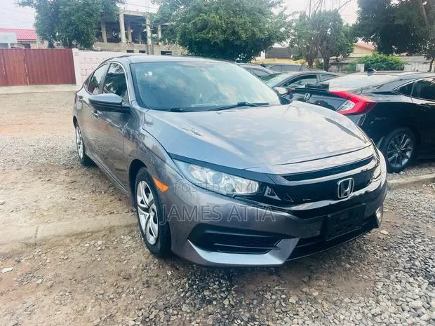 Honda Civic 2018 Gray · Photo 1