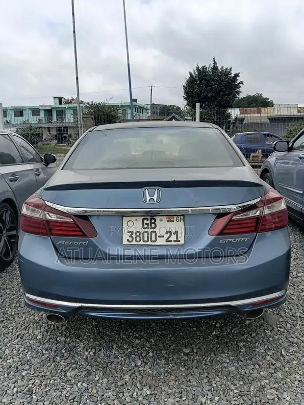 Honda Accord 2017 · Photo 1
