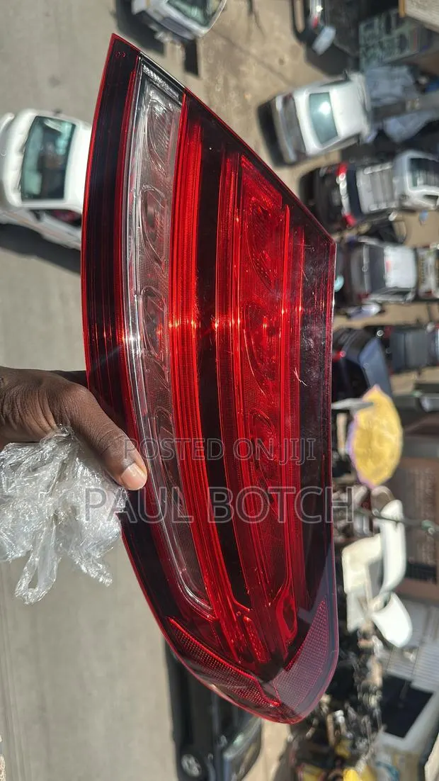 2021 Mercedes-Benz C205 Coupe Taillight · Photo 1