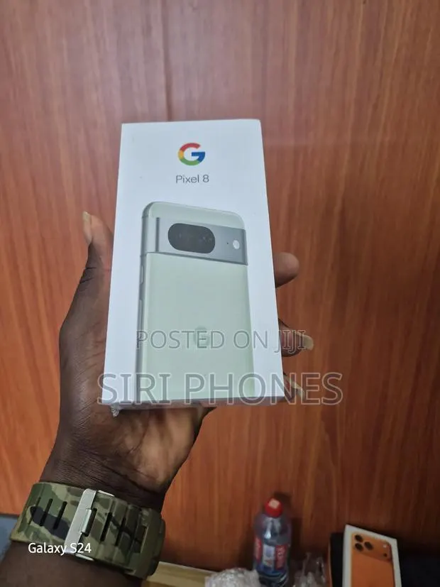 New Google Pixel 8 128 GB Green · Photo 1