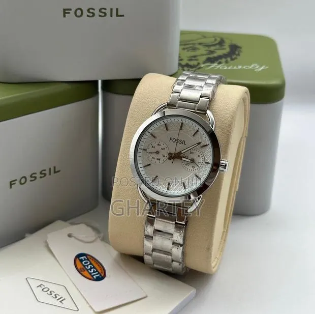 Fossil Ladies Chronograph Analog Watch · Photo 1