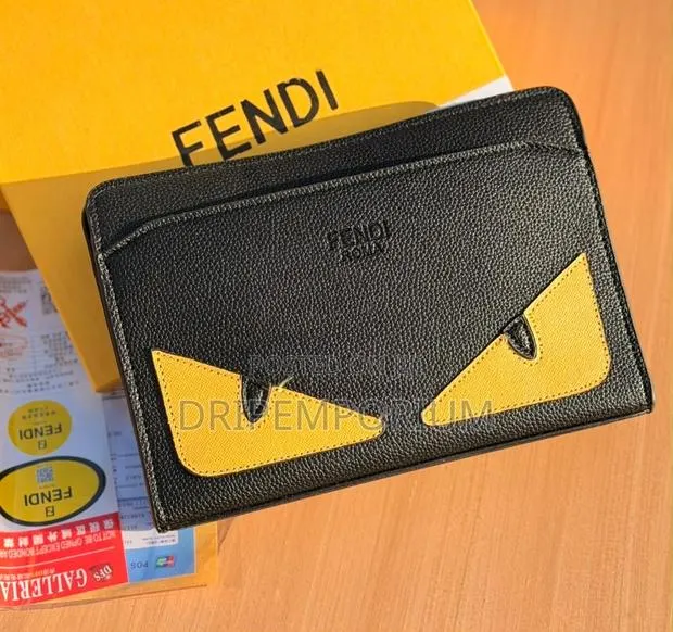 Leather Clutch · Photo 1