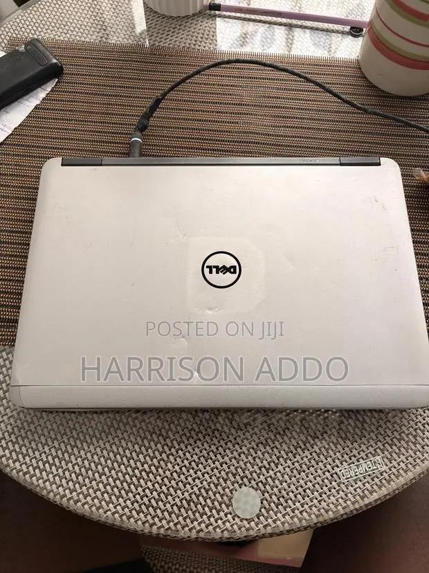 Laptop Dell Latitude E7240 4GB Intel Core i5 SSD 250GB · Photo 1