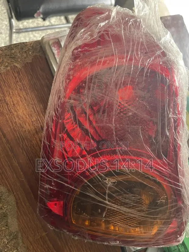Corolla 09/10 Tail Light · Photo 1