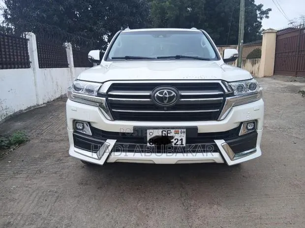 Toyota Land Cruiser 4.5 V8 VXR 2019 White · Photo 1