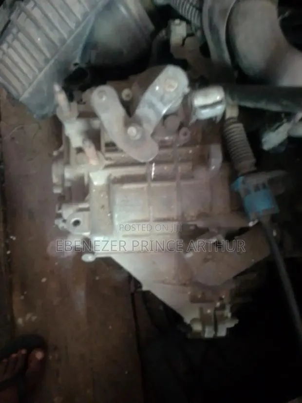 Engine and Gear Box · Photo 1